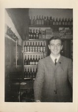 B2 - Foto Photo Fotografia Anni 70 - Giovane Bar Bancone