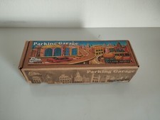 giocattolo a molla parking