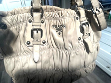 Prada pelle trapuntata med