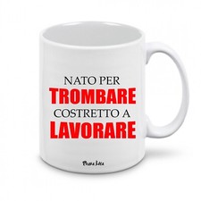 tazza 8x10 ceramica scritta costretto a lavorare idea regalo uomo scherzo