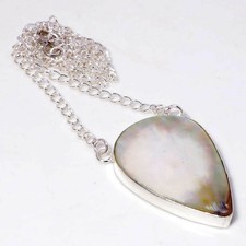 Ciondolo catena gioielli moda fatto a mano con pietra preziosa madreperla...