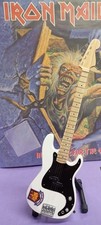 Guitarra Iron Maiden - Fender