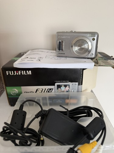 Fotocamera digitale compatta