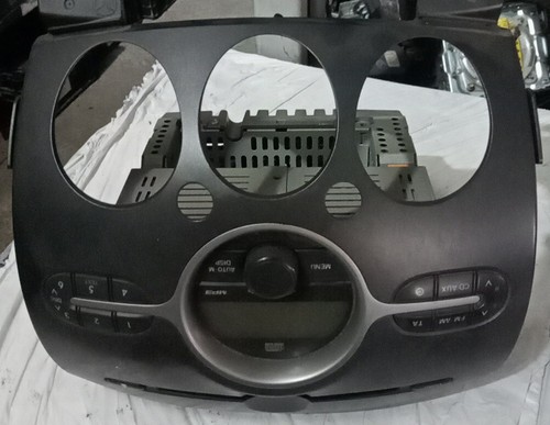 Autoradio con rivestimento - con,