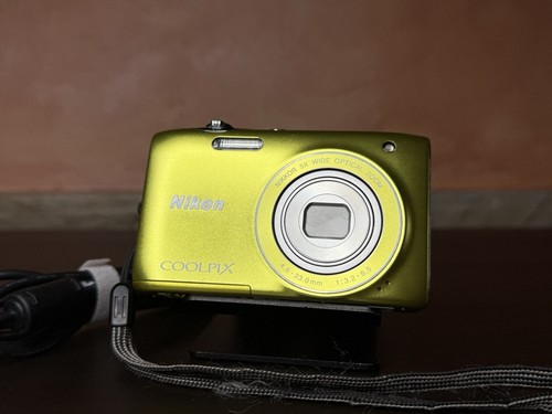 Nikon coolpix s3100 gialla - coolpix,