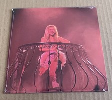 SABRINA CARPENTER Feather 7"
