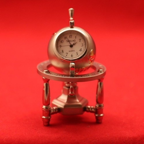 Tavolino/orologio