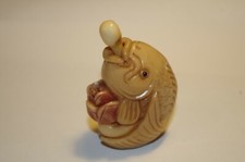 Snuff Bottle pesce in noce di