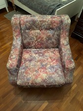 Poltrona vintage imbottita fantasia floreale  (76,5×85×71 cm)