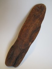 STATUETTE EN BOIS TALISMAN