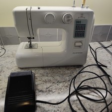 Macchina da cucire elettrica