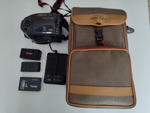 Videocamera jvc ax40 12x - videocamera,