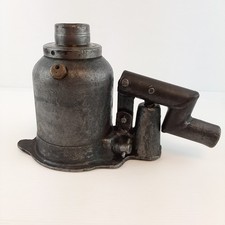 Antico martinetto idraulico /crick