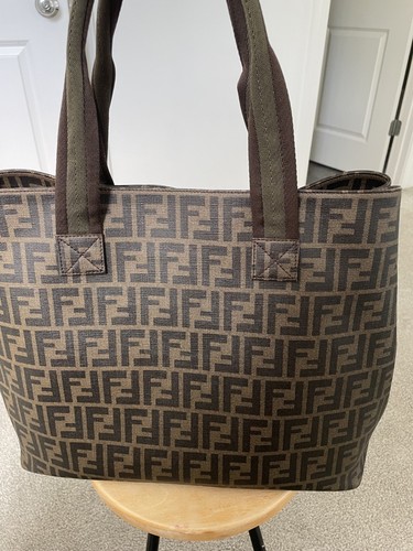 Fendi borsa grande - fendi,