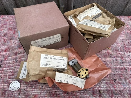 Triumph trw oil pump new - trw, old