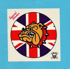 GC2-ADESIVO - BULLDOG CON BANDIERA INGLESE - cm.9,2x9,5 SAGOMATO ROTONDO