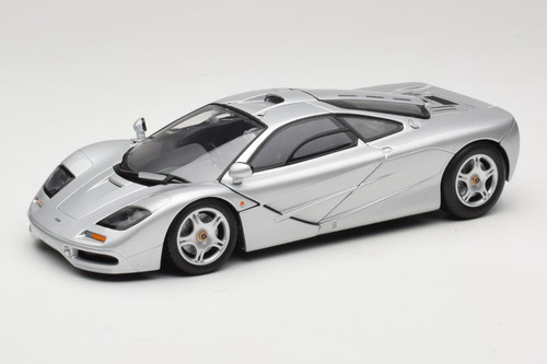 530133180 mclaren roadcar - mclaren, f1
