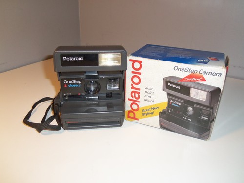 Polaroid one step close - one,