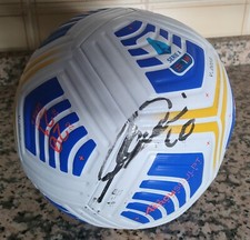 Pallone autografato da