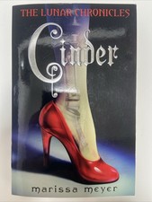 (NEW) The Lunar Chronicles