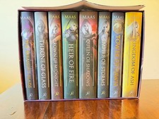 Throne of Glass 8-Book Box Set