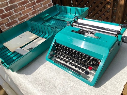 Macchina scrivere olivetti - da,