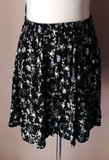 Gonna estiva viscosa a fiori