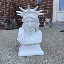 Rara Statua di Signora Liberty