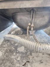 lavandino acciaio inox Con Miscelatore