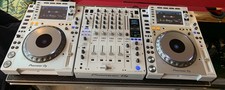 2x Pioneer CDJ-2000NXS2 bianco