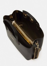 Borsa donna Tommy Hilfiger a mano con chiusura magnetica.  Finta pelle. Tracolla