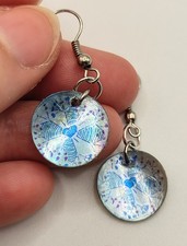 ORECCHINI MANDALA CUORE BLU su dischetto madreperla azzurra decoupage boho chic.