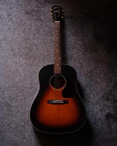 Epiphone ispirato gibson - a,