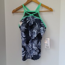 Costume da bagno nuovo con