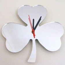 Orologi forma trifoglio a - di,