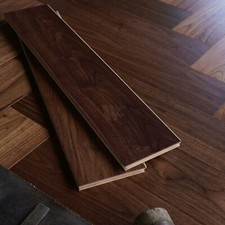 Pavimento in vero legno di noce 2 piedi / parquet a spina di pesce / finitura raso di lusso ECW3