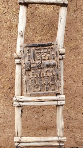 Porta granaio etnico africano