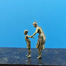 Statuina sculacciata