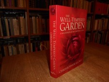 The Well-Tempered GARDEN. CHRISTOPHER LLOYD  2001