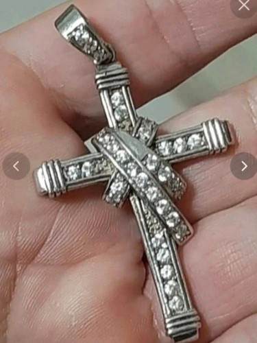 Croce ciondolo per catena
