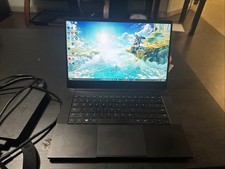 Razer Blade 14 RZ09-0370 14" Ryzen 9 5900HX 3,3 GHz 16 GB RAM 1 TB SSD RTX 3070 8 GB