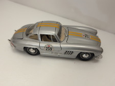 Burago Mercedes Benz 300 SL 1:24