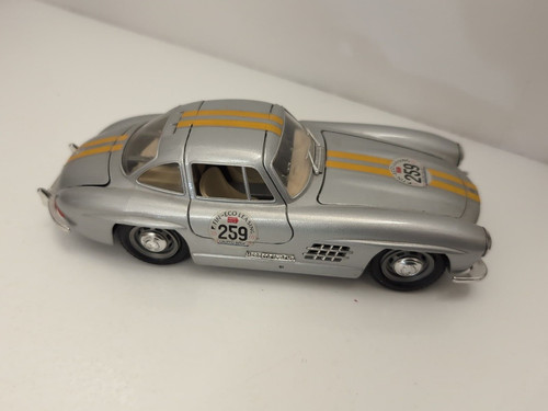 Burago mercedes benz 300 - benz,