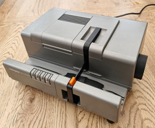 Proiettore e telecomando