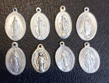 - LOTTO N° 8 PICCOLE MEDAGLIE MEDAGLIETTE RELIGIOSE DEVOZIONALI IN ALLUMINIO -