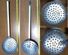 GRANDE SCHIUMAROLA DA CUCINA MILITARE  REGIO ESERCITO ITALIANO  ED EI POST WW2.