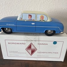 Auto giocattolo in latta