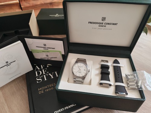 Frédérique constant highlife - constant,