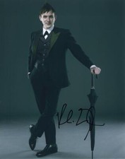 Foto autografa firmata Robin Lord Taylor 8x10 - Pinguino Oswald Cobblepot Gotham