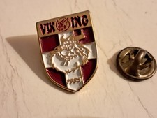 spilla pins ultras granata